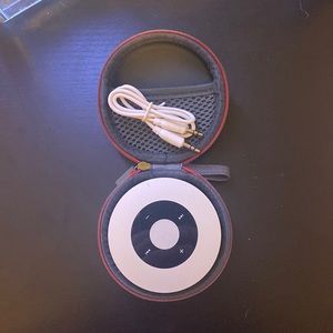 Blue Tooth Sound Angel Mini Speaker. (Never Used). No Damage (Great Condition)